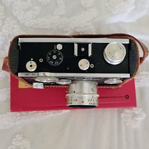 Vintage Argus Range Finder35 mm Camera - Picture 4 of 9